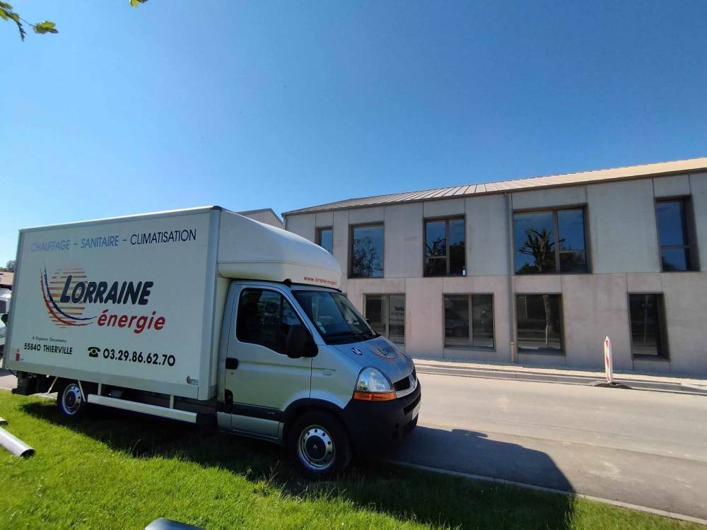 Camionnette Lorraine énergie école des savoirs Varennes-en-Argonne